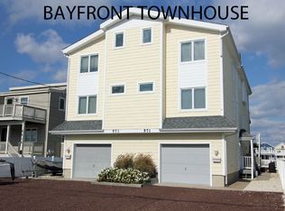 571 24th St, Avalon, NJ 08202
