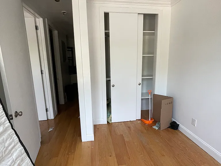 3694 Broadway #2B — Photo 8