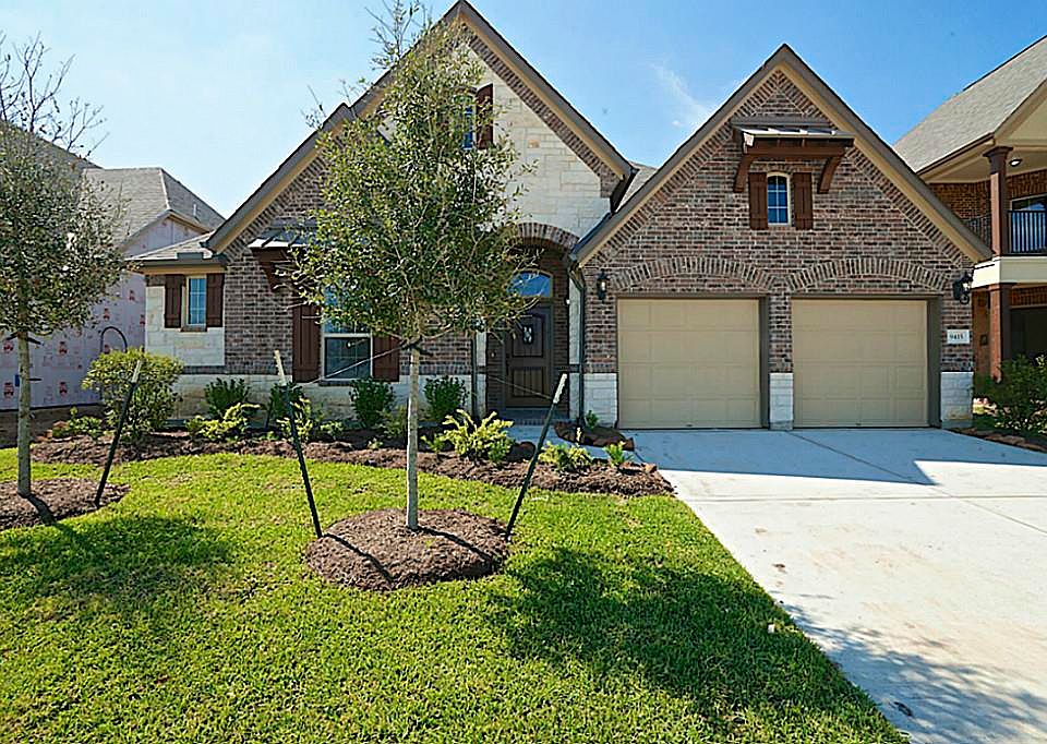 1st image of 9415 Chase Hollow Ln
