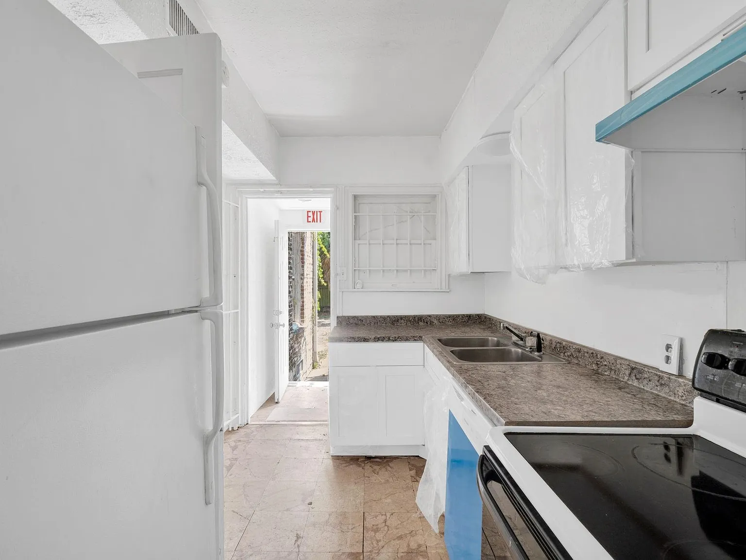 3 bed, 2.5 bath, 1486 sqft, $2,250 — Photo 3