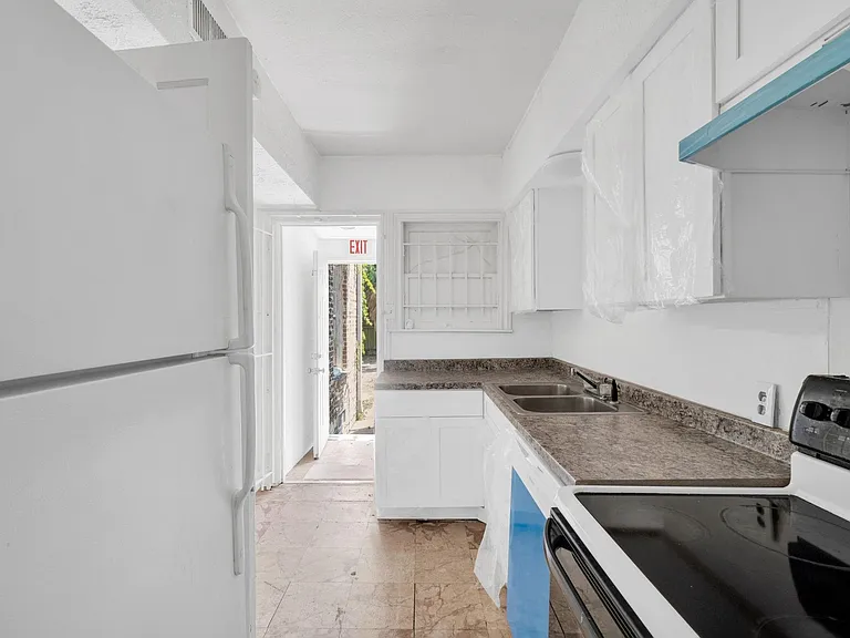 1939 Richmond Ave #2 — Photo 3