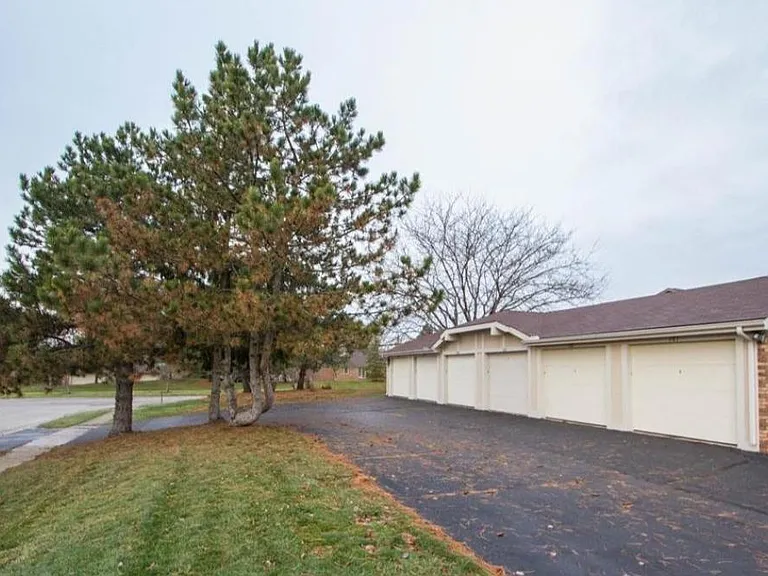 5615 Baronswood Cir #205 — Photo 16