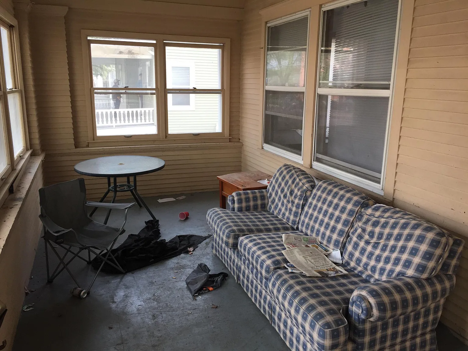 6 bed, 2044 sqft, $4,200 — Photo 2
