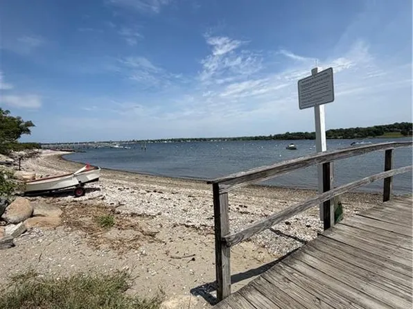 0 Beach Rd, Portsmouth, RI 02871