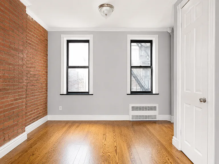 221 E 23rd St #4 — Photo 3
