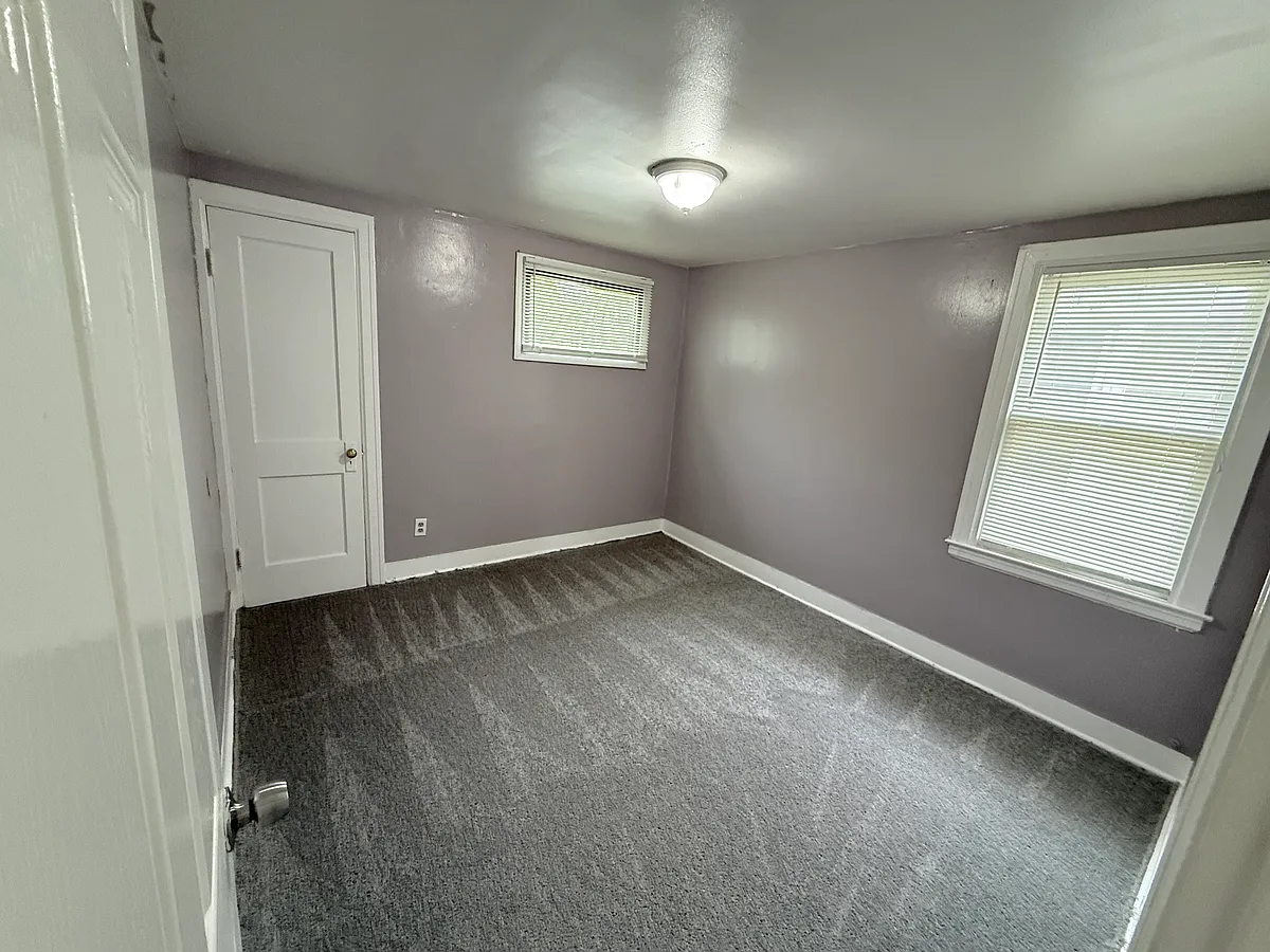 Building Photo - 506 Stockbridge Ave #2