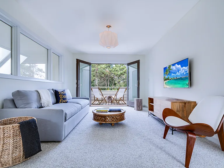 49 Arbutus Rd — Photo 9