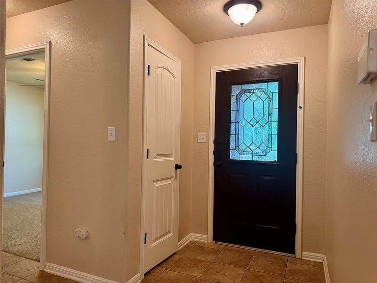 2112 Craig Patrick Way — Photo 3
