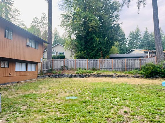 4th image of 50 NE Rainier Pl N