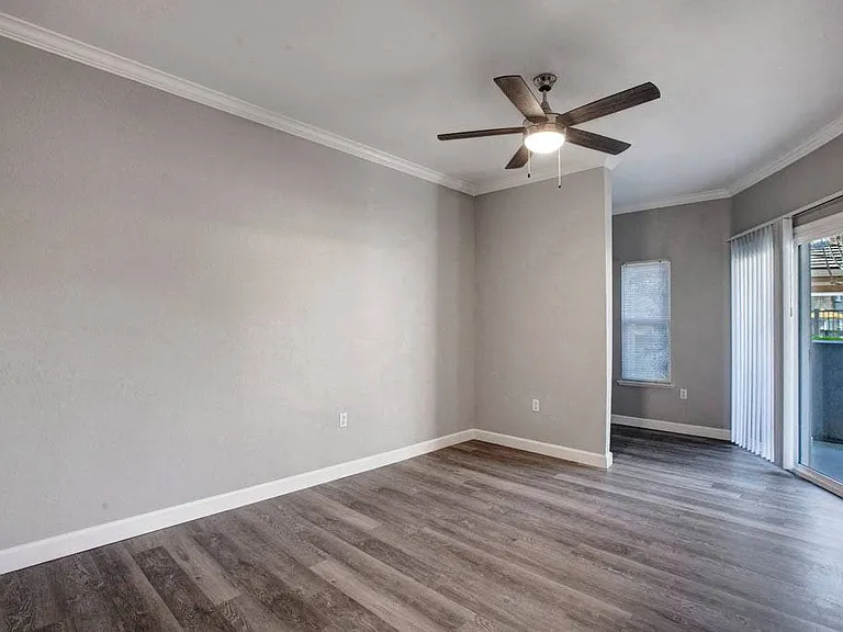 Broadleaf Apartments — Photo 86