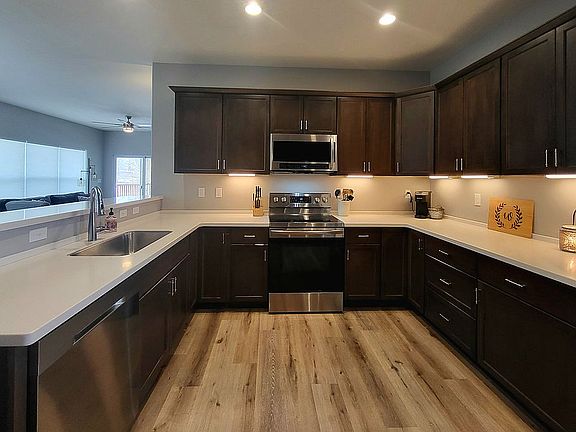 4th image of 356 Windflower Ln Unit G