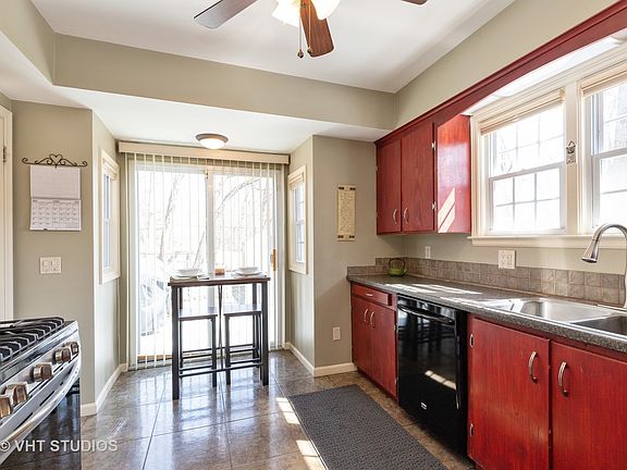 3rd image of 2929 W Bonnie Brook Ln