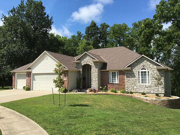 2nd image of 1800 Alpine Dr