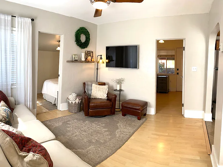 3763 33rd St — Photo 2