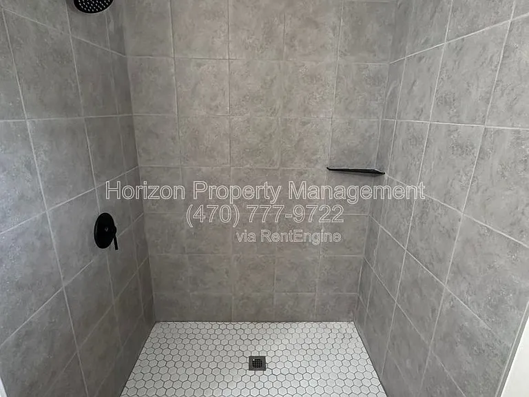 48 Pearl Chambers Ct — Photo 14