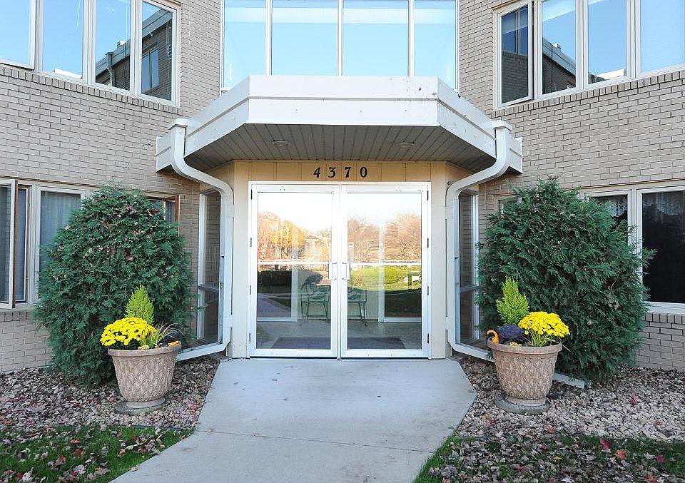 1st image of 4370 Brookside Ct APT 109