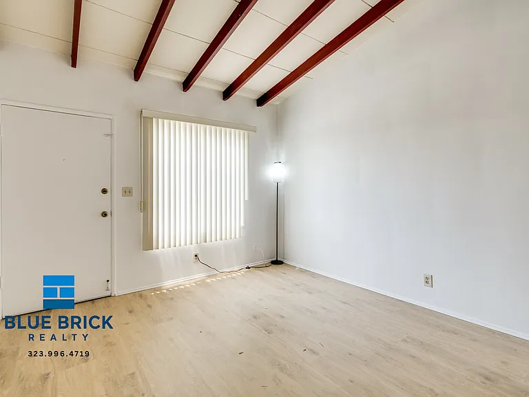 7910 Willis Ave #5 — Photo 10