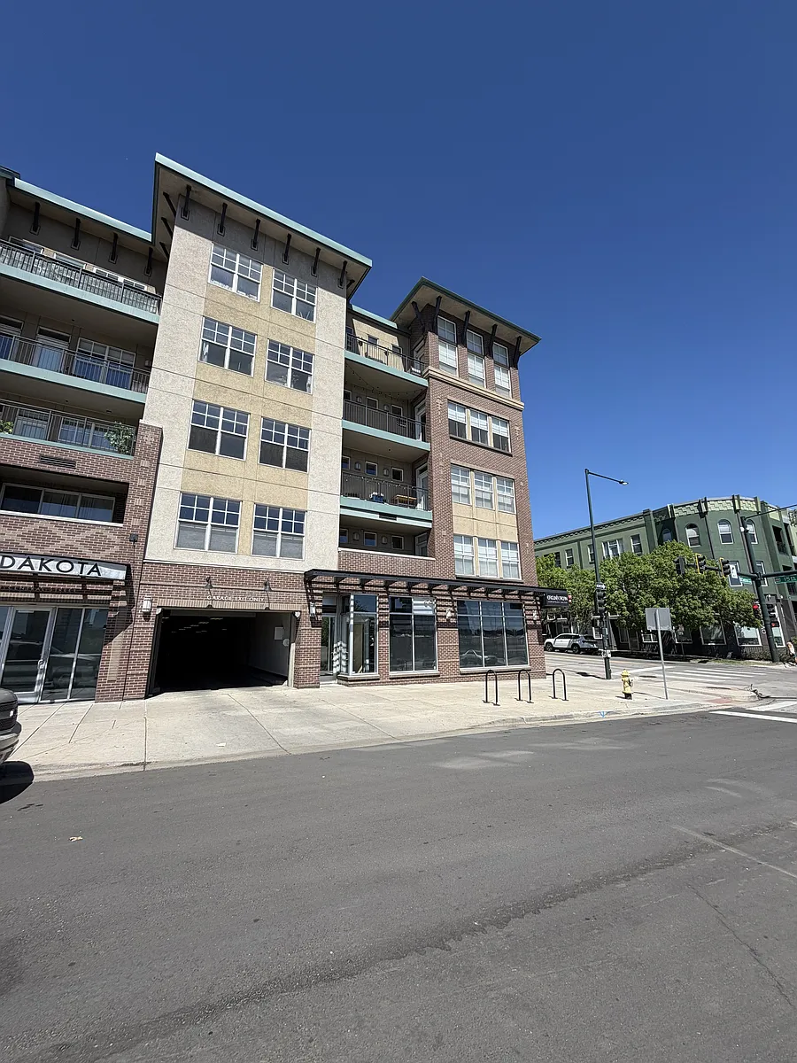Building Photo - 1441 Central St #210