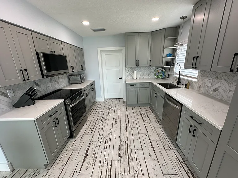 17727 Long Point Dr — Photo 7