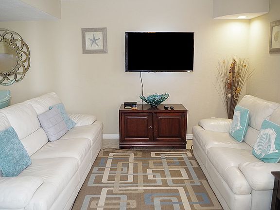 3rd image of 104 E Parade Dr #25