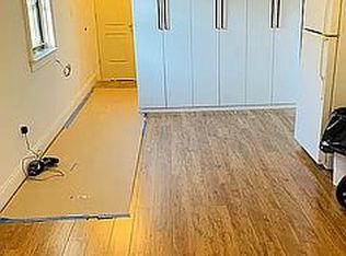 31-56 29th St #1R, Astoria, NY 11106