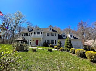 21 Partridge Xing, Hamden, CT 06514