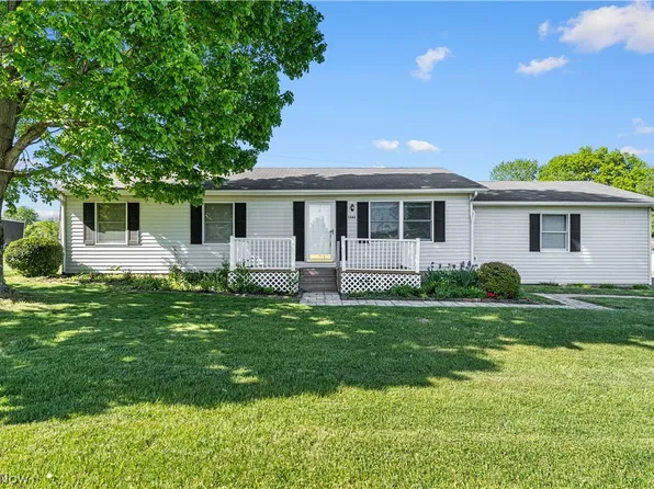 5446 Shawnee Dr, Albany, OH 45710