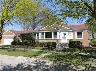 1958 Hull Ave, Westchester, IL 60154