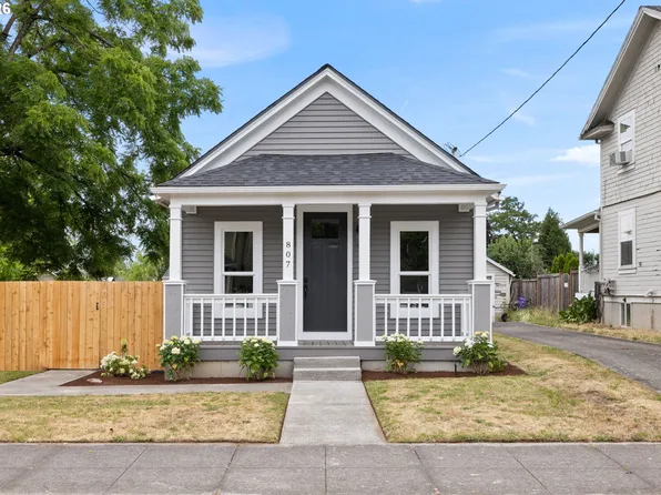 807 NE 74th Ave, Portland, OR 97213