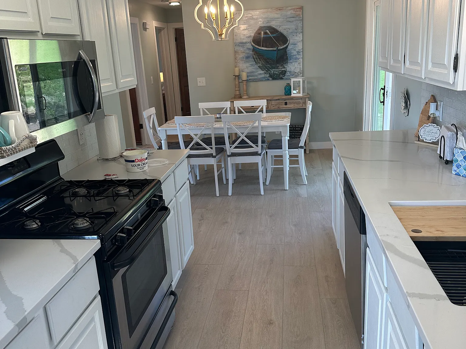 2245 Lakeshore Dr — Photo 3