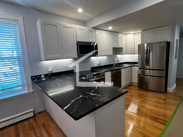 25 Farrington Ave #1, Allston, MA 02134