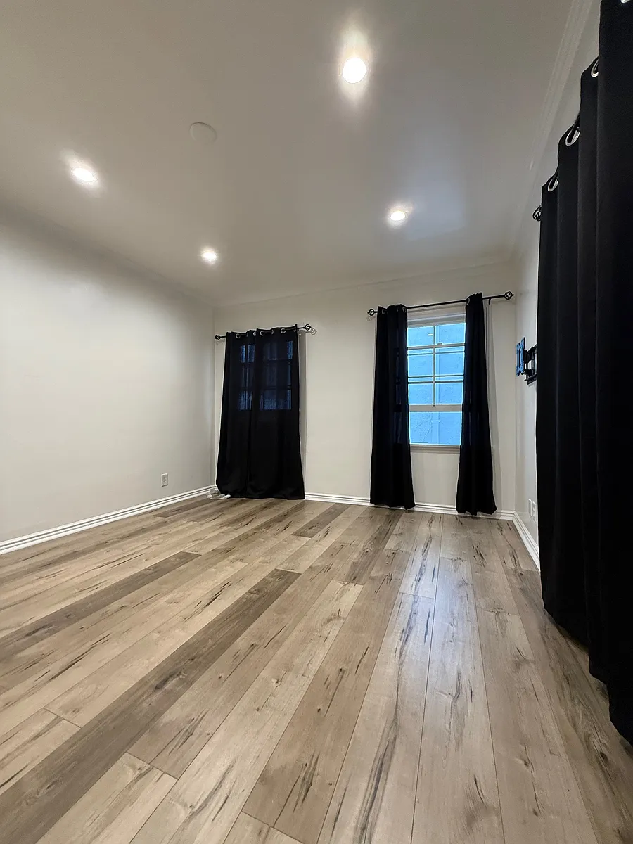 Building Photo - 136 S McCarty Dr #7