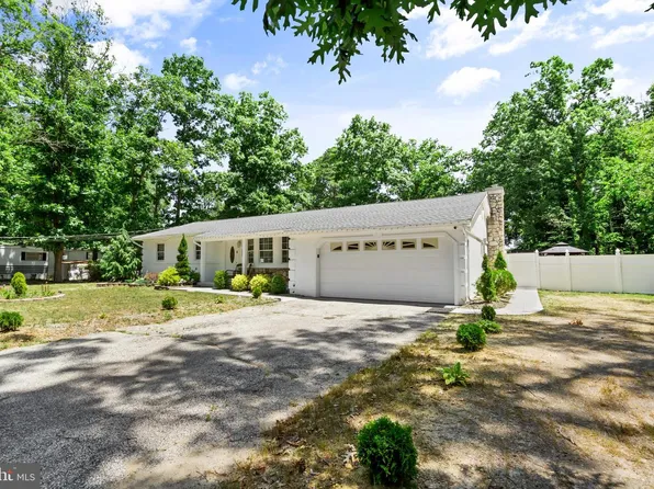 1945 W Korff Dr, Vineland, NJ 08360
