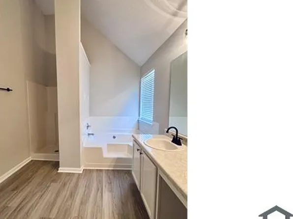 9362 Deer Crossing Lk, Jonesboro, GA 30236