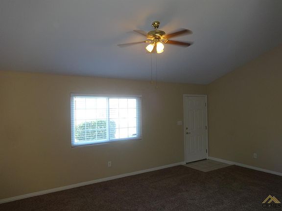 3rd image of 5519 Casa Bonita Dr