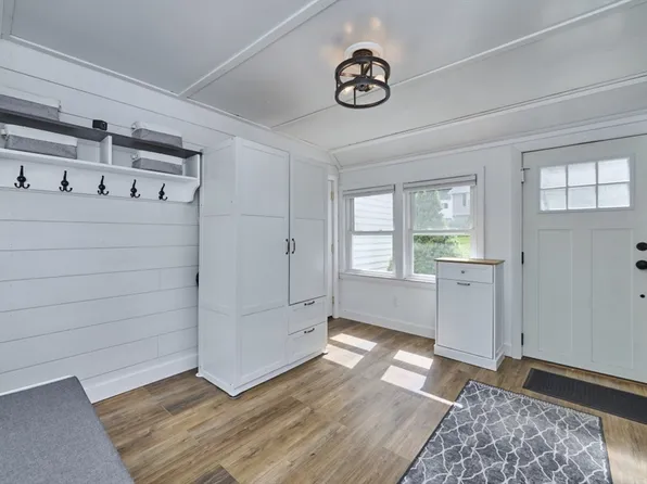 84 Redfield Rd, Wakefield, MA 01880