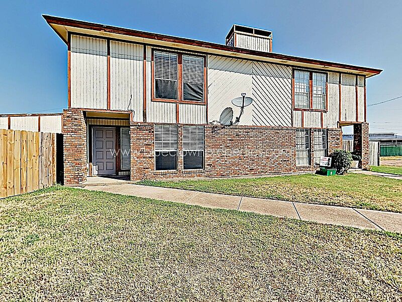 1st image of 2202 Chase Ct