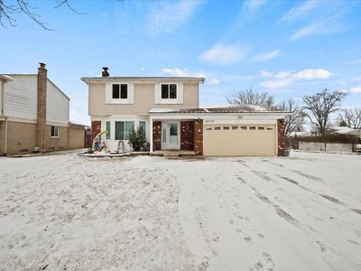 40151 Kristen Dr, Sterling Heights, MI, 48310