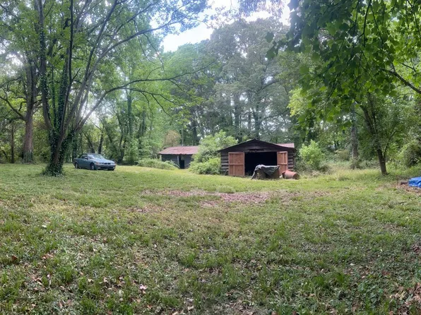 5884 Rockbridge Rd, Stone Mountain, GA 30087
