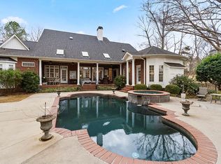 907 Hunters Creek Blvd, Greenwood, SC 29649