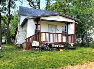 304 W Myrtle St, Monett, MO 65708