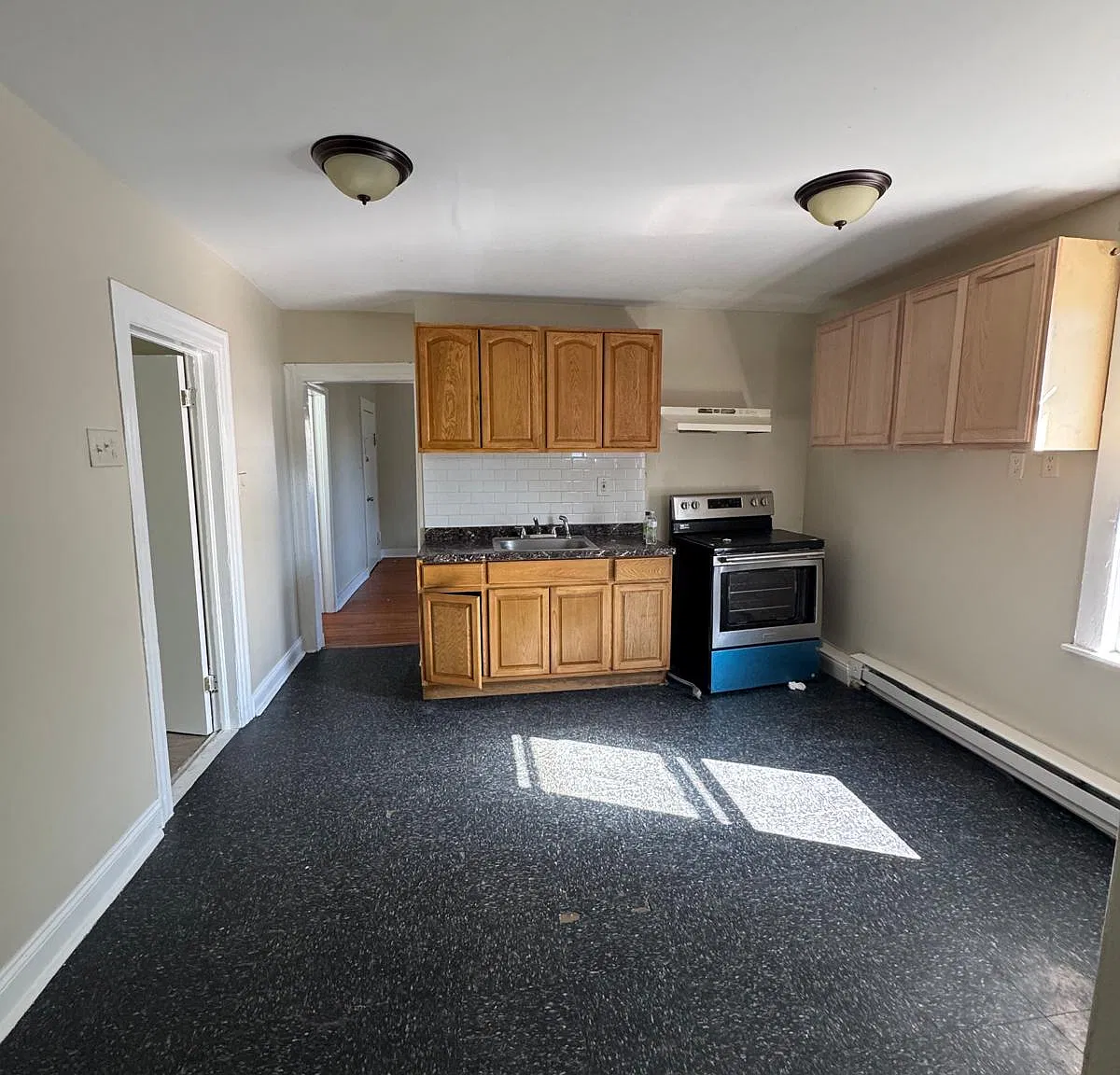 3 bed, 2178 sqft, $2,150 — Photo 1