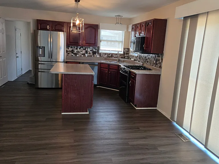 2525 Autumn Fields Ln — Photo 7