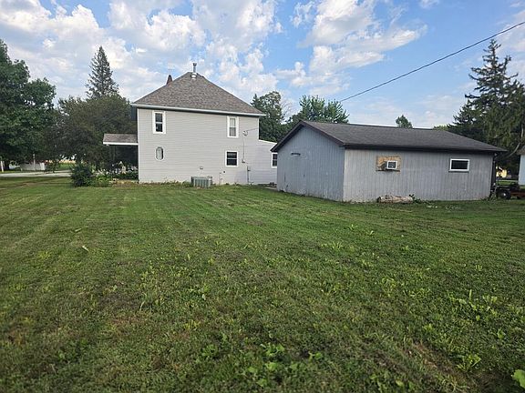 3rd image of 602 Wagner St