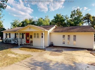 4095 Whitten Ridge Rd, Milton, WV 25541