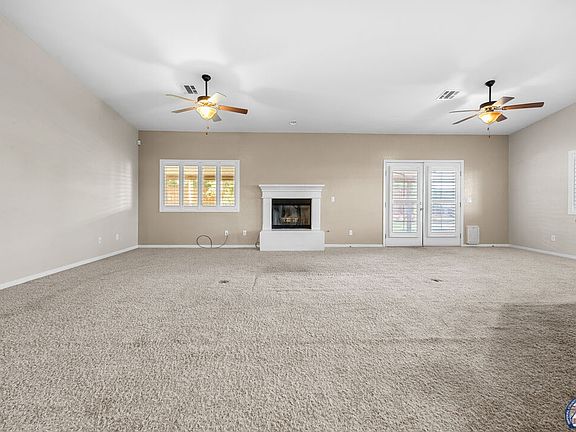 4th image of 2751 Sandalwood Dr