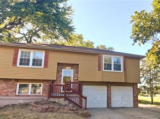 427 N Blake St, Olathe, KS 66061