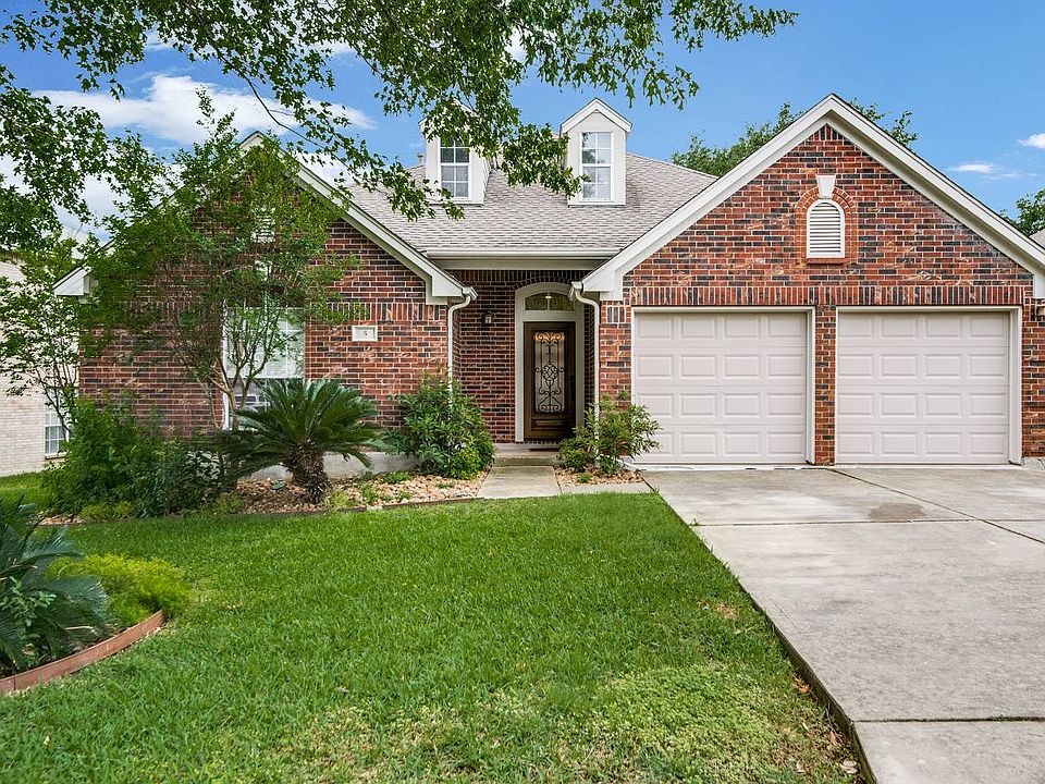 1st image of 5 Marella Dr