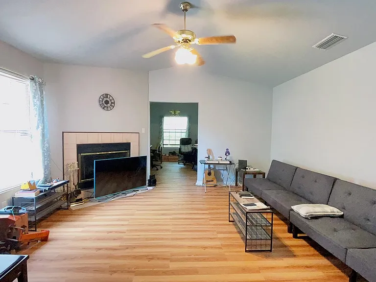 7720 NW 38th Pl — Photo 14