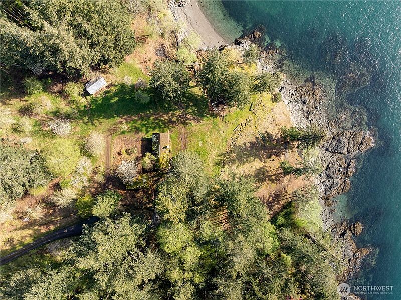 5th image of 557 Old Sentinel Road